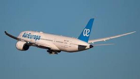 ¿Cómo llamar a Air Europa desde España? logo