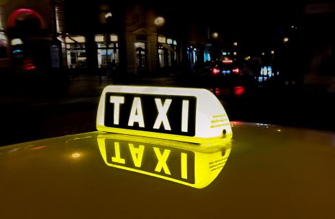 The cost-effective Uber clone to build a flawless taxi-booking app logo