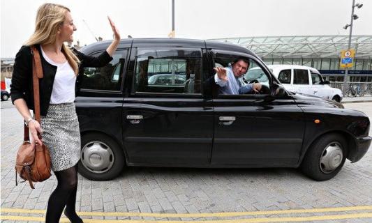 Gatwick Taxi | Taxi to Gatwick Airport Transfers (Save 30%) logo