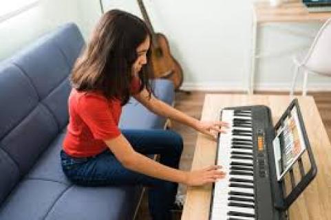 Online Piano Lessons for Kids logo